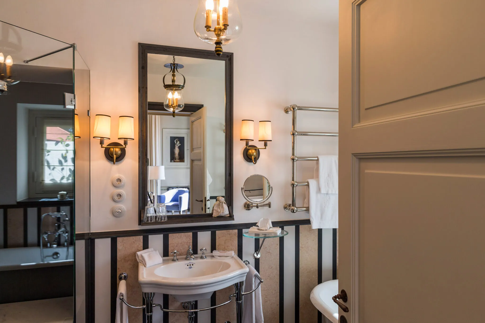 Bathroom vanity, sink and tub