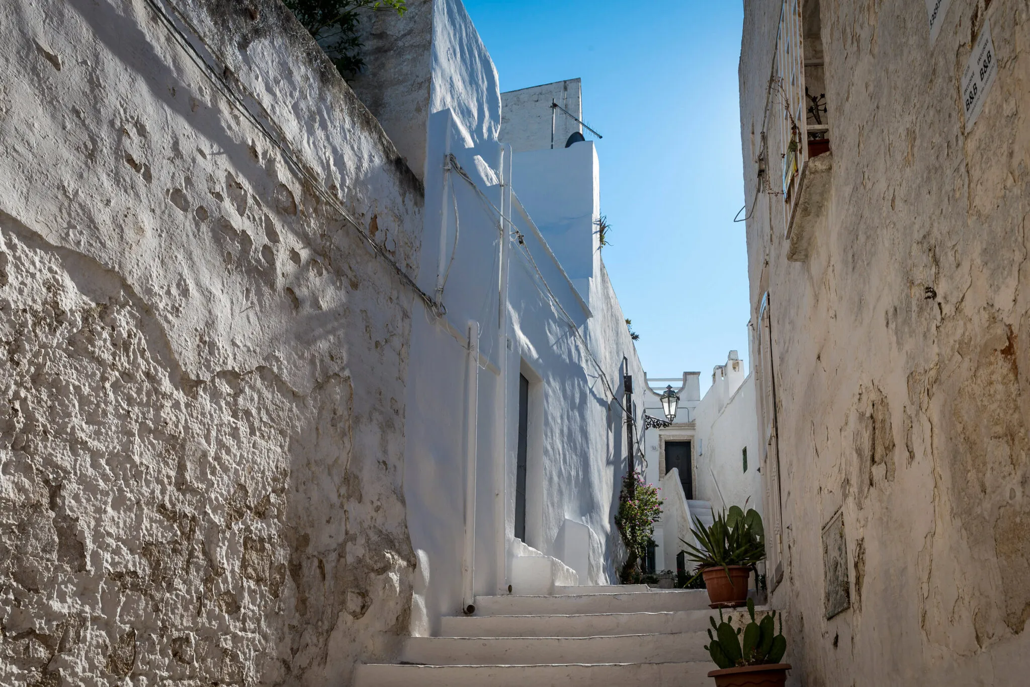 Stairways between buildings